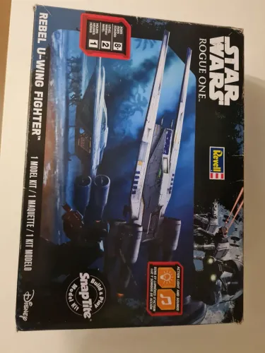 Kit plastimodelismo Star wars  rogue one rebel u wing figther revell