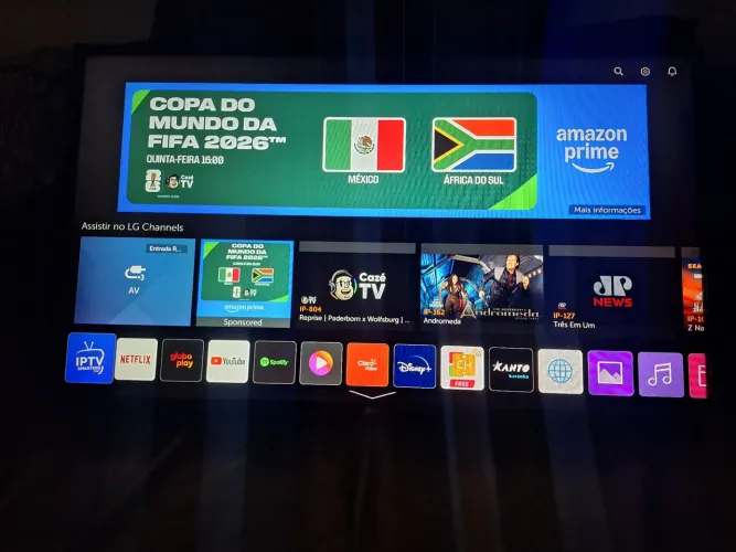 Smart tv lg 4k 43 polegadas esta com linha na imagem não interfere em nada funcionando