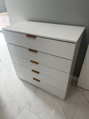 Vendo Cômoda