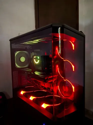 PC Gamer Ryzen 5 5600 + RTX 4060 Ti