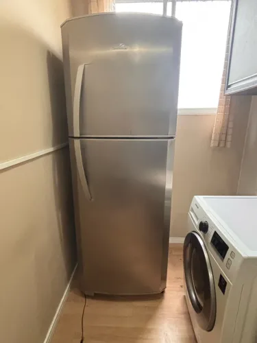 VENDE-SE GELADEIRA CONSUL DUPLEX - INOX usada - não entrego