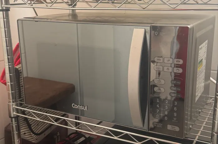Microondas Consul 20L Cinza Espelho 127V - CM020BFANA