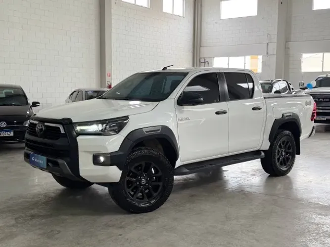 Toyota Hilux CD Conquest 4X4 2.8 Die.aut 2023