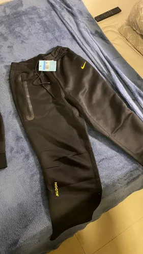 Conjunto Nike Tech Fleece Nocta nunca utilizado