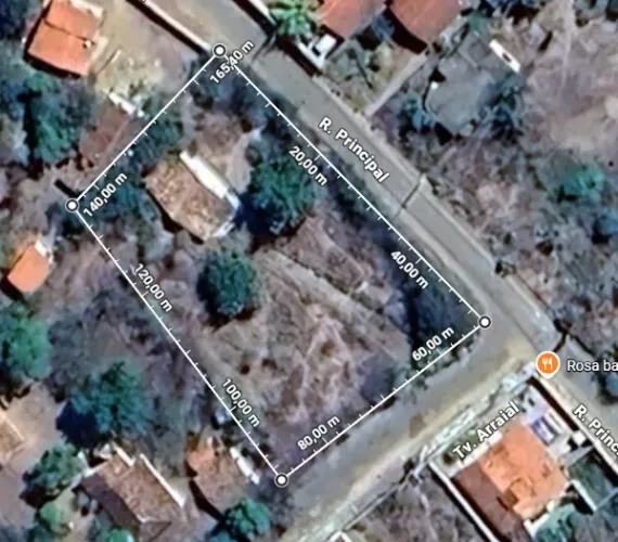 Terreno a Venda no Bairro Arraial