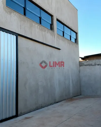 Galpão para aluguel com 390 m² em Vila Santa Maria, Piratininga - SP