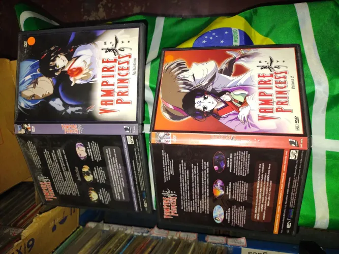 Lote 2 Dvds Vampire Princess, originais, bom estado.