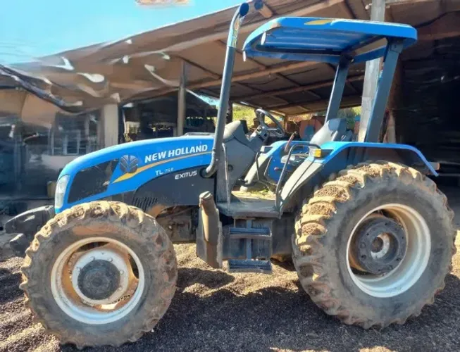 Trator New Holland TL 75E