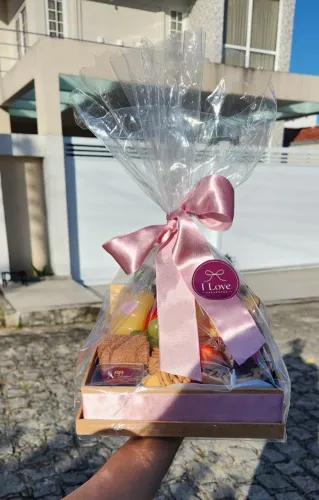Cesta de café da manhã de Aniversário