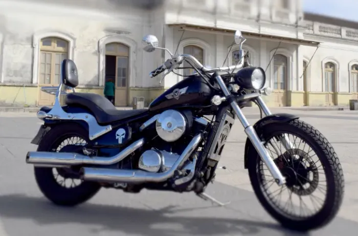 Kawasaki Vulcan 800cc 1996 com seguro LEIA TODO O ANÚNCIO