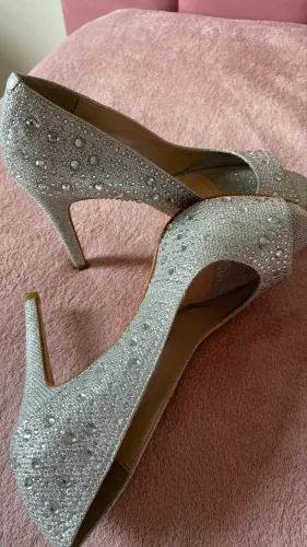 Vendo Salto Stiletto usado apenas uma vez