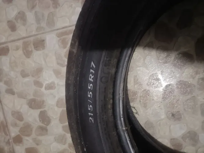 04 pneus Goodyear