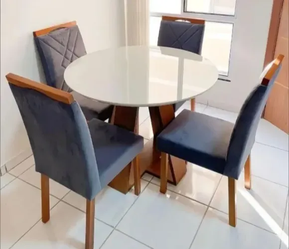 mesa de jantar com 4 cadeiras elô