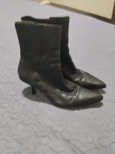 Bota de couro 35