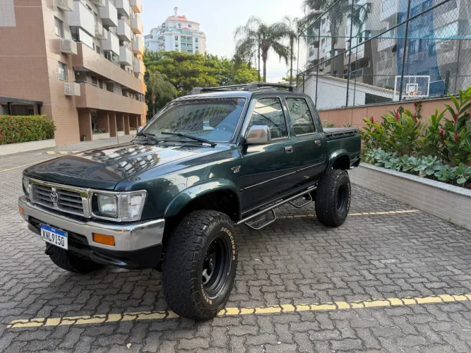 Toyota Hilux CD SR5 4X4 2.8 Diesel 1999