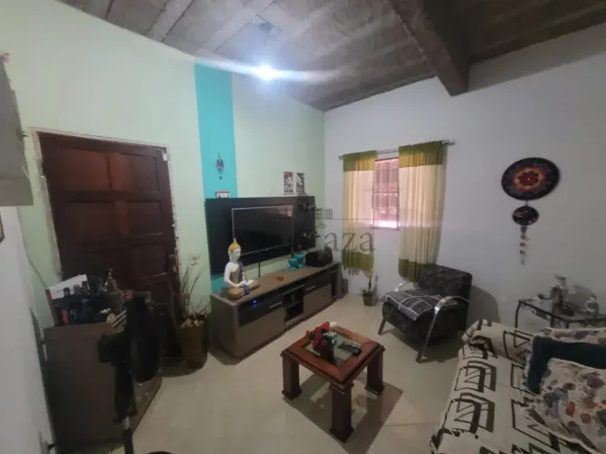 Oportunidade - Casa - Jardim Minas Gerais - 2 Dormitórios - 76m².