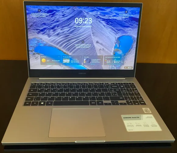 Notebook Samsung E30 