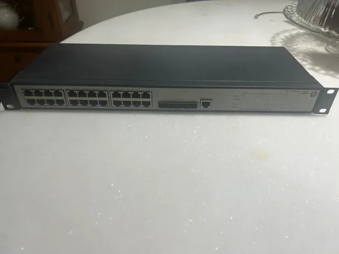 Switch HP V1910 24Gh