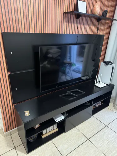 Vendo Rack com Painel para TV até 65 Polegadas