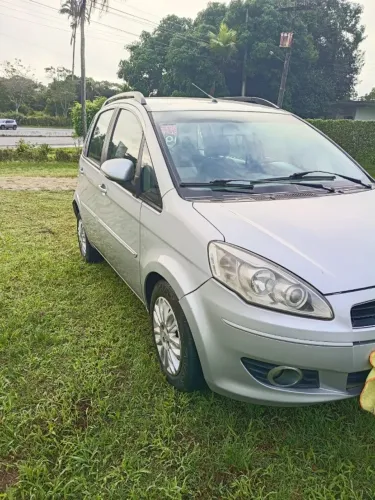 Fiat Idea Attractive 1.4 Fire Flex 8V 5P 2011