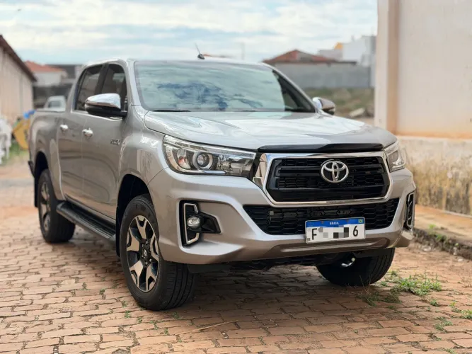 Toyota Hilux CD SRX 4X4 2.8 TDI 16V Diesel Aut. 2020