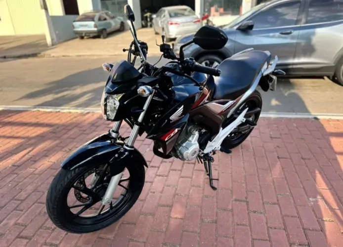 OPORTUNIDADE - MOTO MUITO CONSERVADA