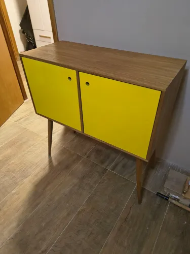 Mini cômoda 80x80x35 2 portas, moderna em ótimo estado