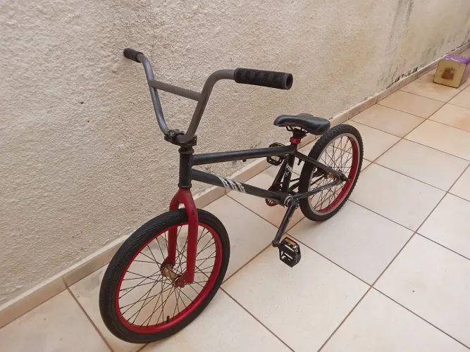 BMX Aro 20 - Bom estado