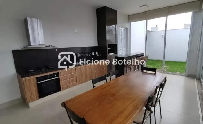 Casa de Condomínio para Aluguel em Uberlândia  Bairro Shopping Park
