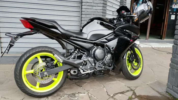 Barbada XJ6 F moto pra pessoas exigentes ac troca