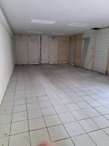 ALUGO LOJA 371m² de esquina / esticionamento no bairro das Graças - Recife - PE