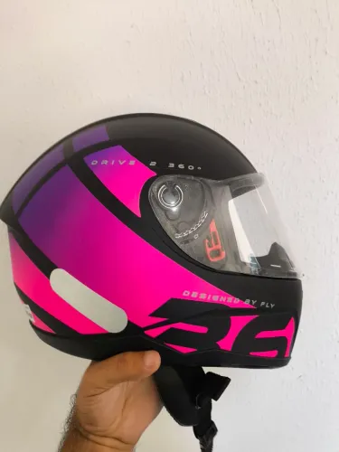 Vende-se Dois capacetes