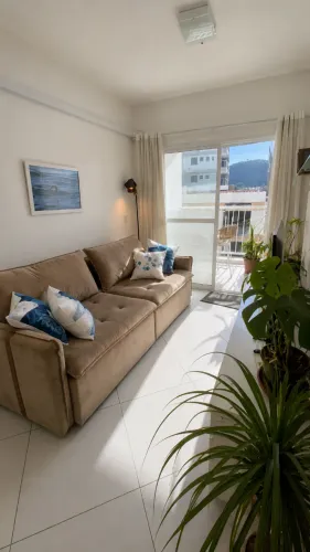 Apartamento mobiliado para locação mensal ou anual no Sumaré - Caraguatatuba