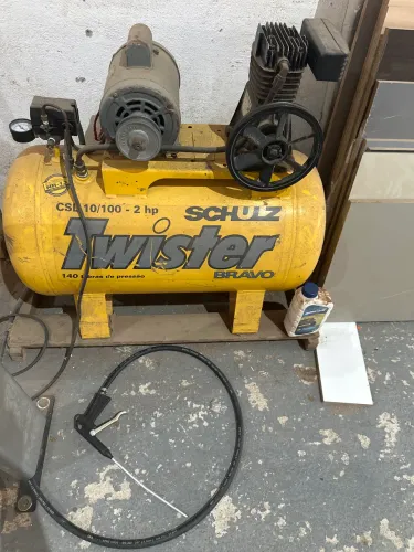 Compressor schulz  twister 140 libras