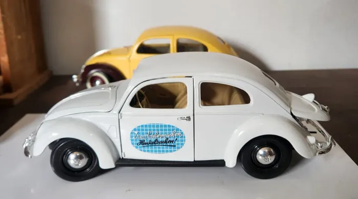 Fusca Miniatura Maisto VW Käfer 1951 "Zum Saubermachen Henkelsachen"