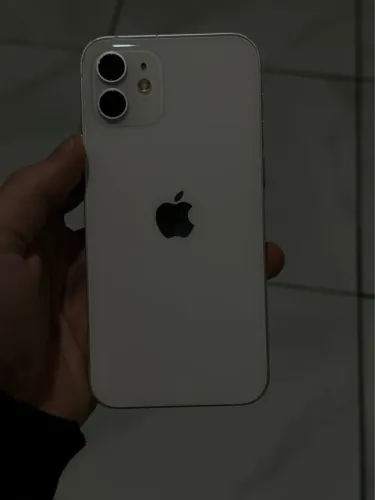 Vendo iPhone 12, 83%de bateria aceito proposta