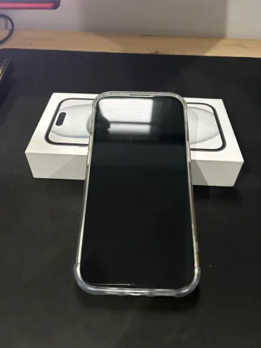 IPHONE 15 100%