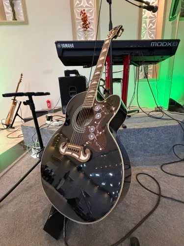 Violão Epiphone EJ-200