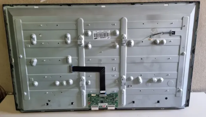VENDO DISPLAY LCD SAMSUNG USADO DE DE 40 POLEGADAS FULL HD