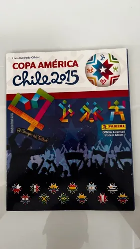 Álbum Copa América 2015 - Com Messi e Neymar (189 Figurinhas Coladas)