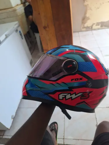 Capacete
