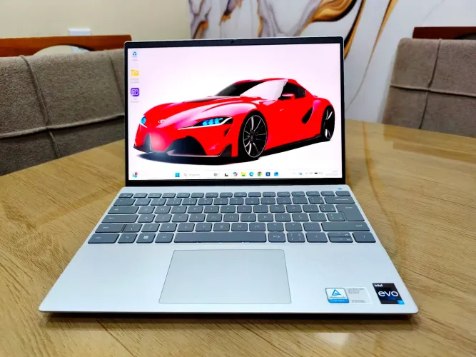 NOTEBOOK DELL I7/ 16GB DE RAM DDR5/ TELA ULTRA FINA DE 13 2K