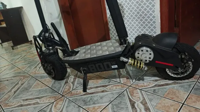 Scooter / Patinete Elétrico Two Dogs 800W
