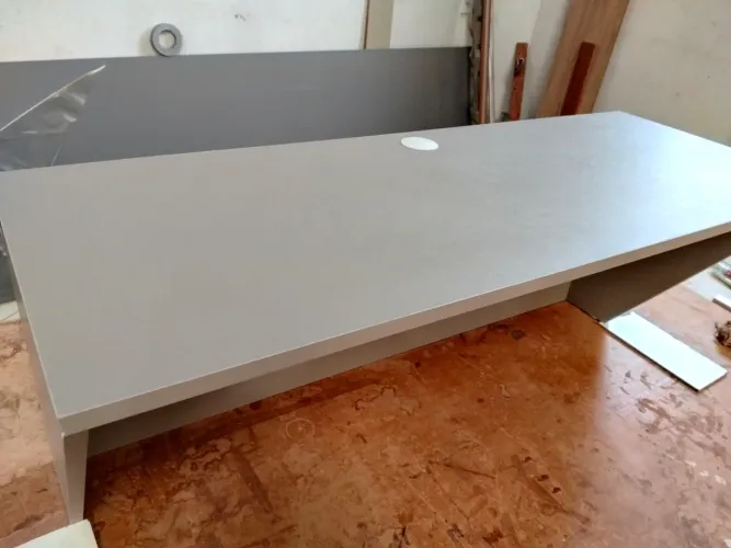 Bancada ,mesa escrivaninha 