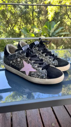 Tênis Golden Goose Superstar