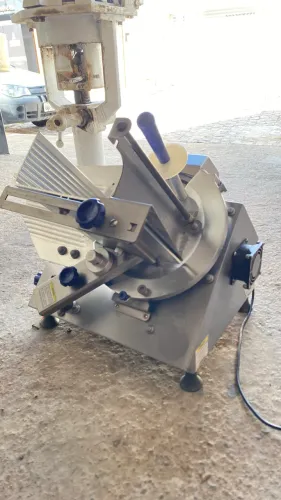 Fatiador de frios Gural AXT-30i Automático 