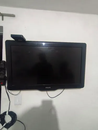 Vendo televisão de 32 polegadas não e smartv, funcionando perfeitamente