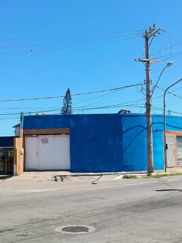 Alugo LOJÃO de esquina próximo ao centro de Guarapari oportunidade 