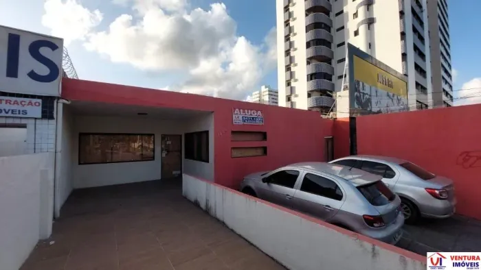 Galpão/Prédio Comercial à Venda em Casa Caiada