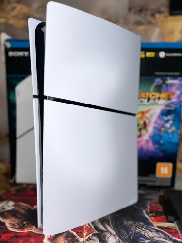 PlayStation 5 slim digital 1 controle 1 mês de uso